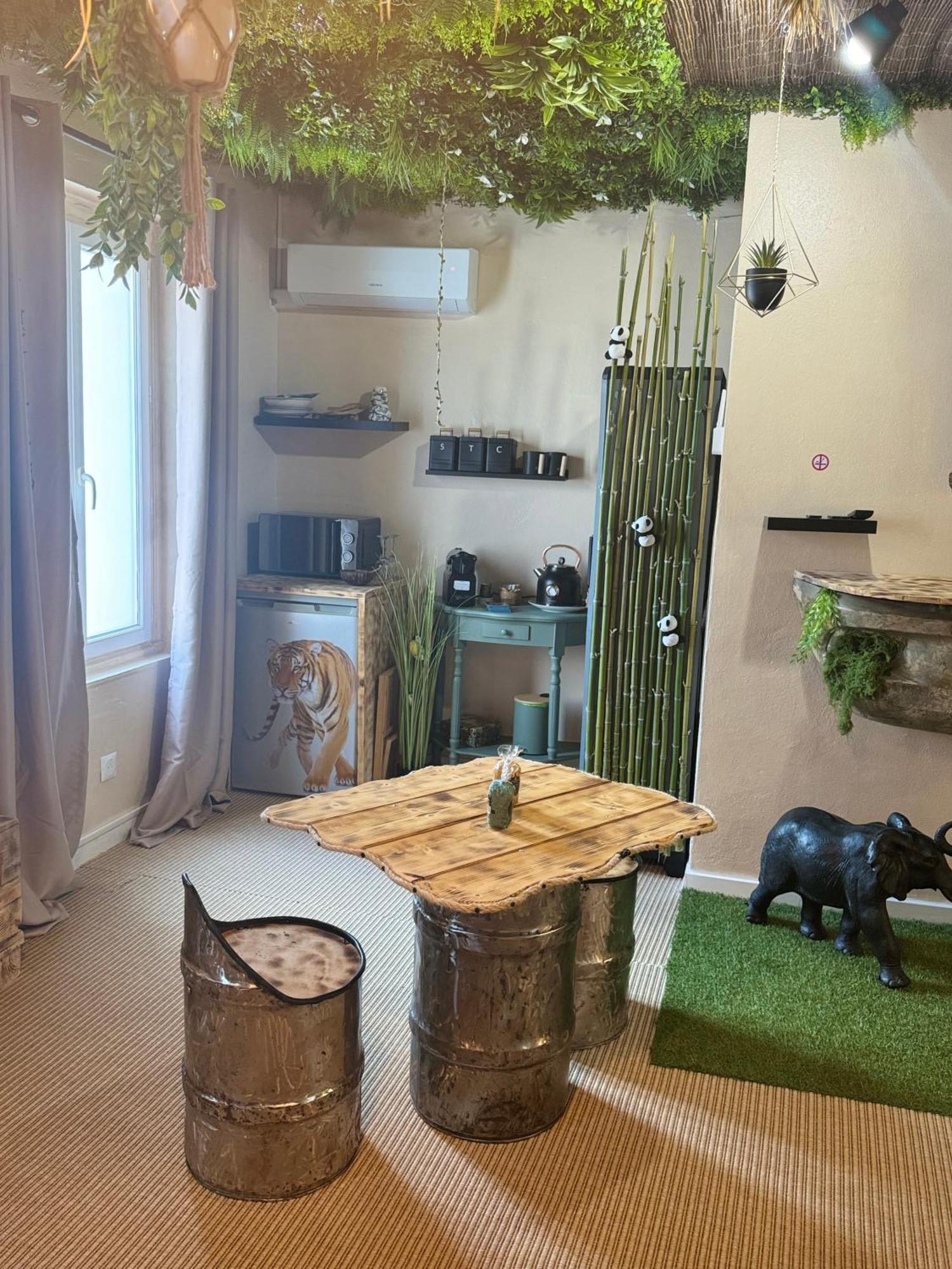 La Jungle De Sissy Panzió Saintes-Maries-de-la-Mer Kültér fotó